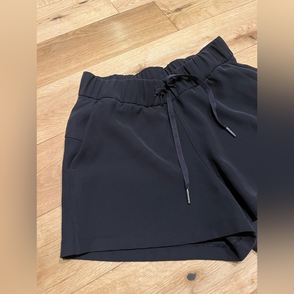 lululemon athletica Pants - Lulu casual shorts